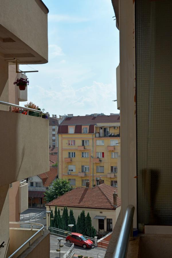 Trident Apartments 2 Ni Exterior foto
